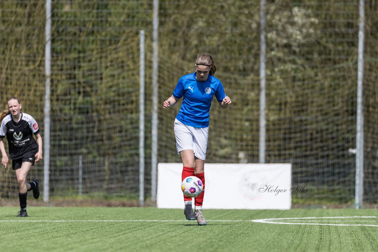 Bild 184 - wBJ SH-Pokalfinale  Holstein-Kiel - SV Viktoria : Ergebnis: 1:0